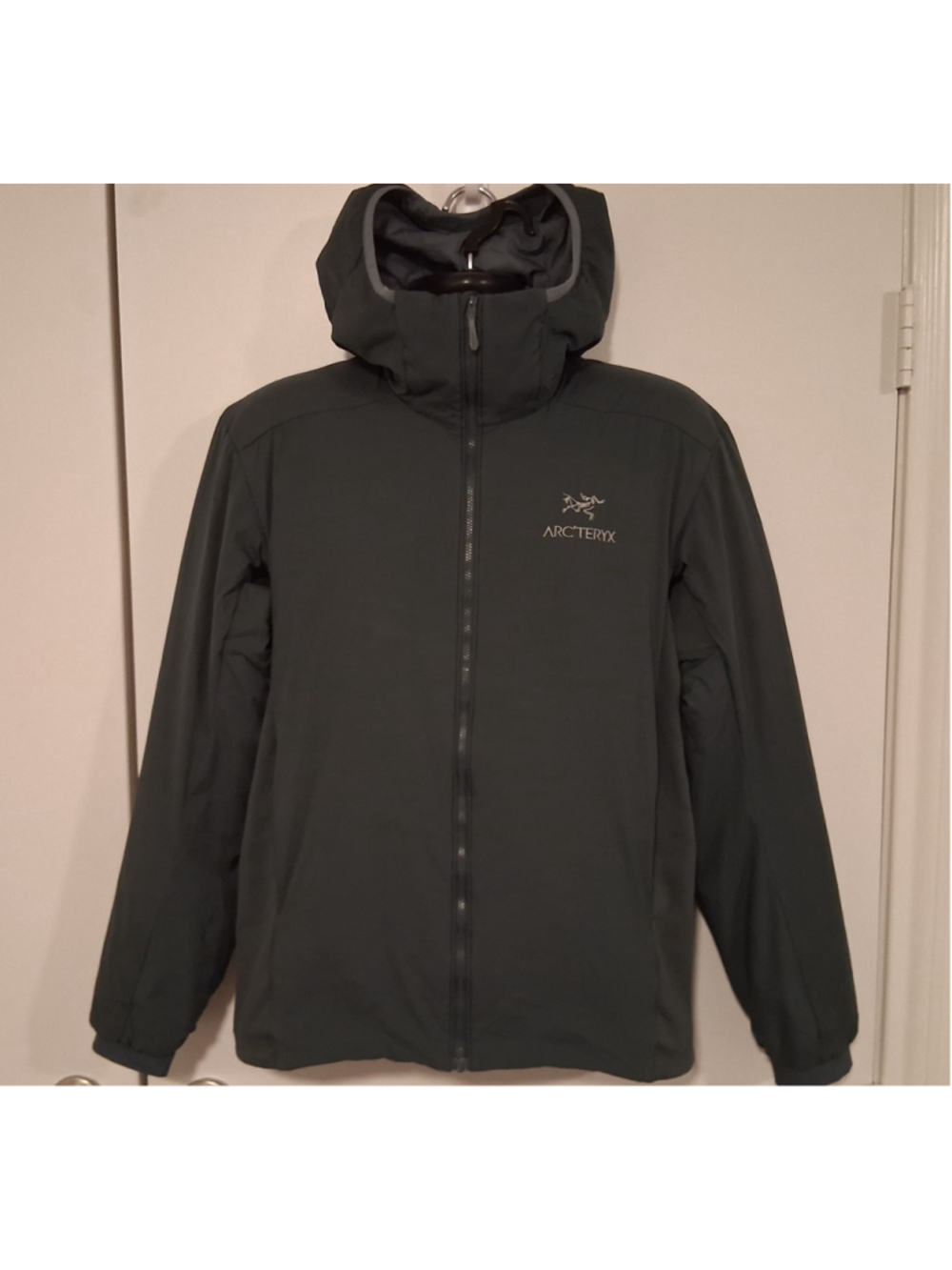 ARC'TERYX ATOM LT Men's Medium Hoodie Full Zip Jacket Saphire Black Arcteryx